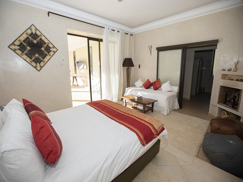 Villa 6 chambres axe Ouarzazate-16