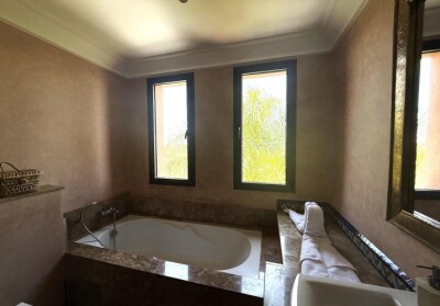 Villa 4 chambres première ligne de golf route de l'Ourika-9