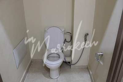 Local de 150m² a Louer sur Targa vide ou meublé-2