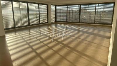 Fabuleux plateaux bureaux de standing