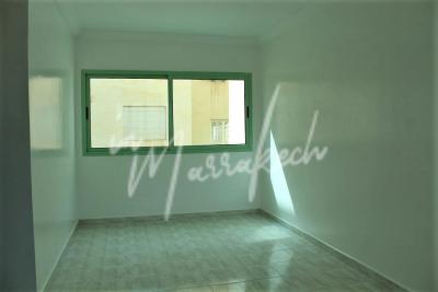 Trois chambres avec terrasse à louer avec vue dégagée