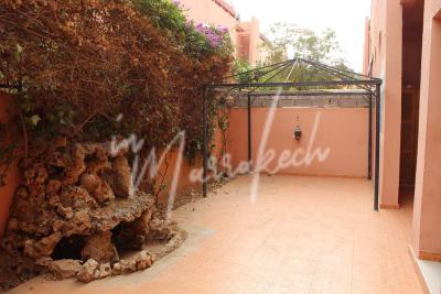 Villa de 4 chambres dans une résidence avec piscine