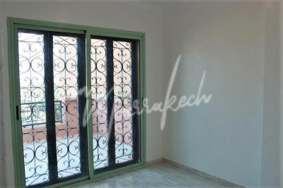 Trois chambres avec terrasse à louer avec vue dégagée