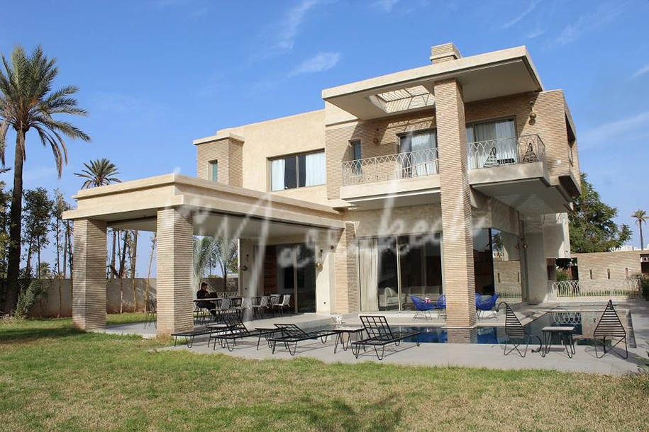 Villa moderne  de 5 chambres à  la vente dans le quartier d'amelkis-6
