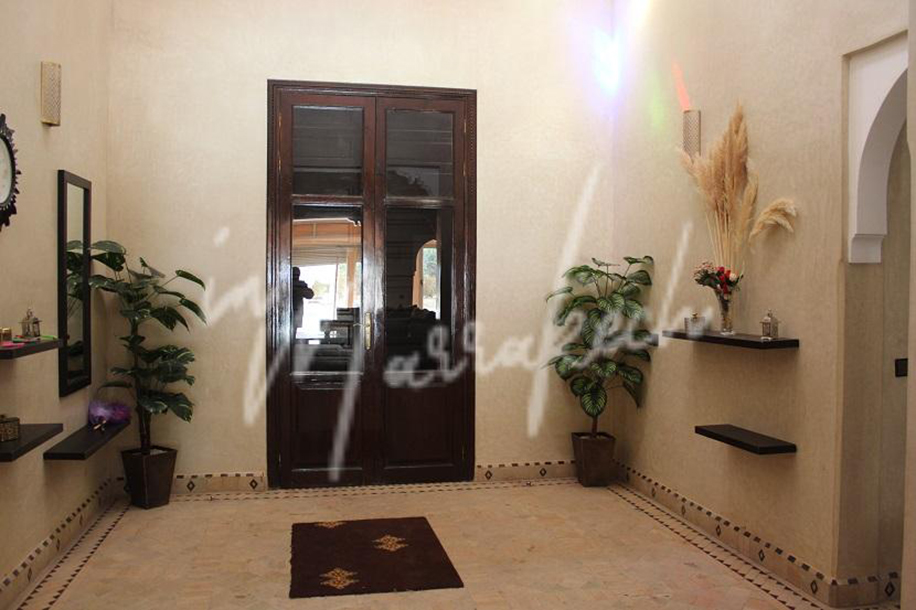 Villa de Quatre chambres  à  la vente sur la route de ouarzazate-18