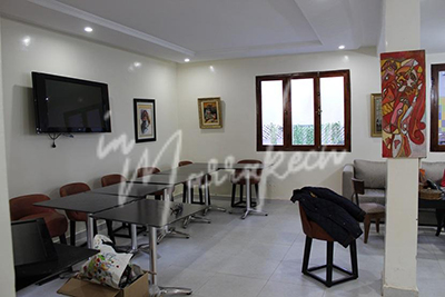 Semi-sol à  louer en commercial-7