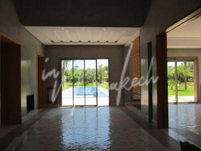 Magnifique villa vide à la palmeraie