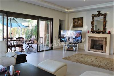 Splendide villa à louer dans un domaine