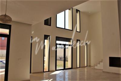 Belle villa de 4 chambres sur  Golf AL MAADEEN