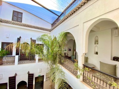 RIAD MAISON D’HÔTE AVEC PISCINE DE 5 CHAMBRES À KASBAH MARRAKECH MÉDINA