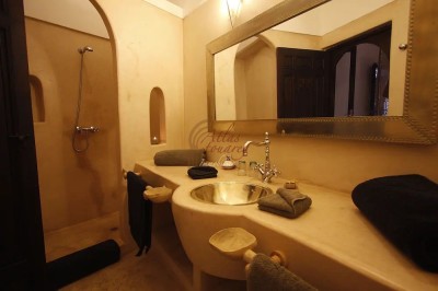 RIAD MAISON D’HÔTE AVEC PISCINE DE 5 CHAMBRES À KASBAH MARRAKECH MÉDINA