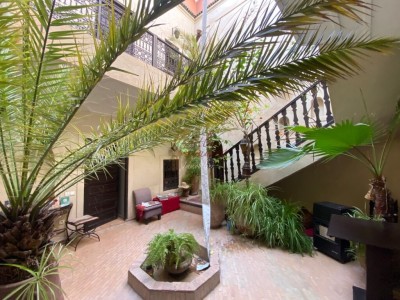 VENTE RIAD DE 4 CHAMBRES À DERB DABACHI MARRAKECH MÉDINA