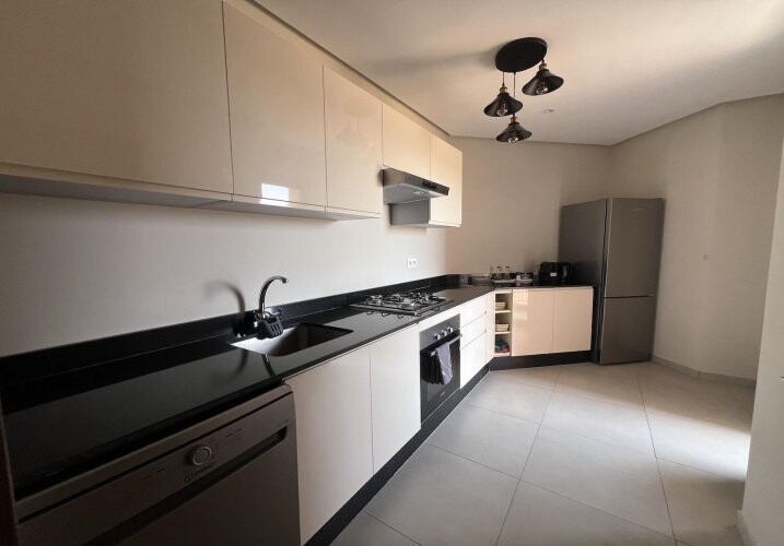 Bel appartement meublé 3 chambres Guéliz-2